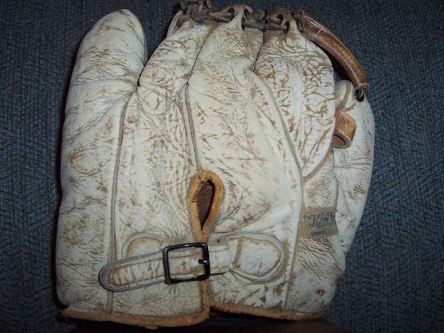Ken Wel White Softball Glove 2 Back
